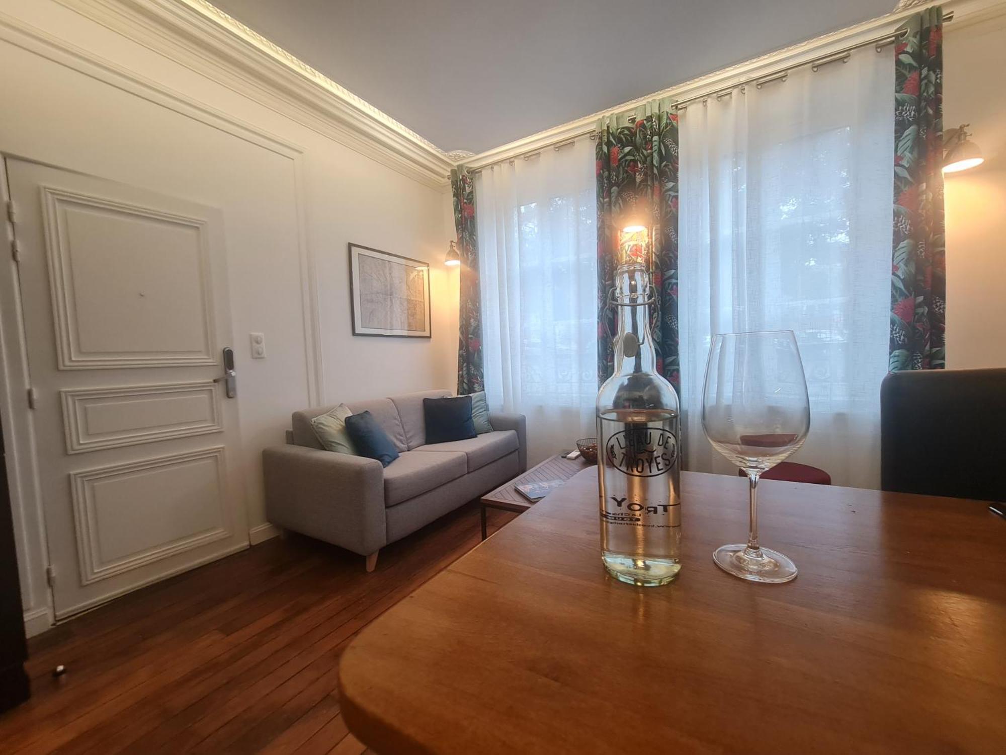 La Maison V.H., Appartements D'Hotes Труа Экстерьер фото